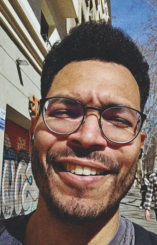 ¡Hola! Soy Luis Landero, mucho gusto.