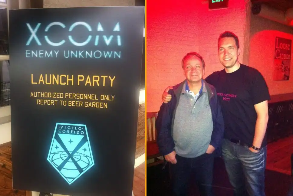 Izq.: el cartel de bienvenida a la fiesta de lanzamiento de XCOM: Enemy Unknown. Der.: Sid Meier y Jake Solomon posan para una foto en la fiesta de lanzamiento.